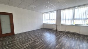 Prenájom kancelária - Topoľčany, Tovarnícka ulica — foto 1