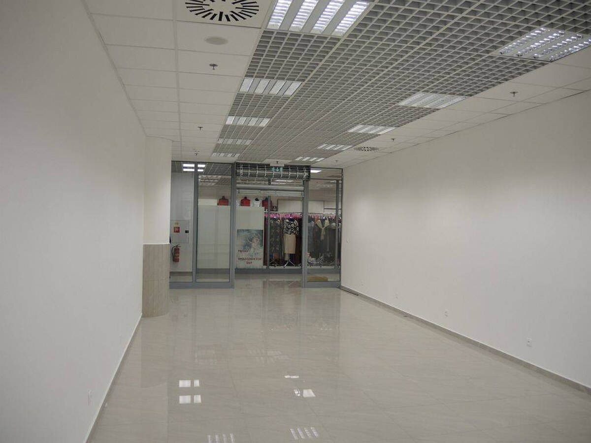 Obchodné priestory v centre Trnavy — foto 5