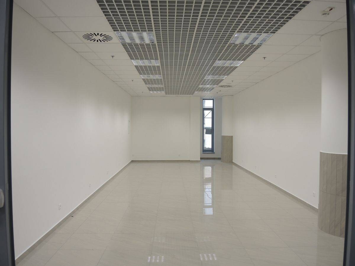 Obchodné priestory v centre Trnavy — foto 6