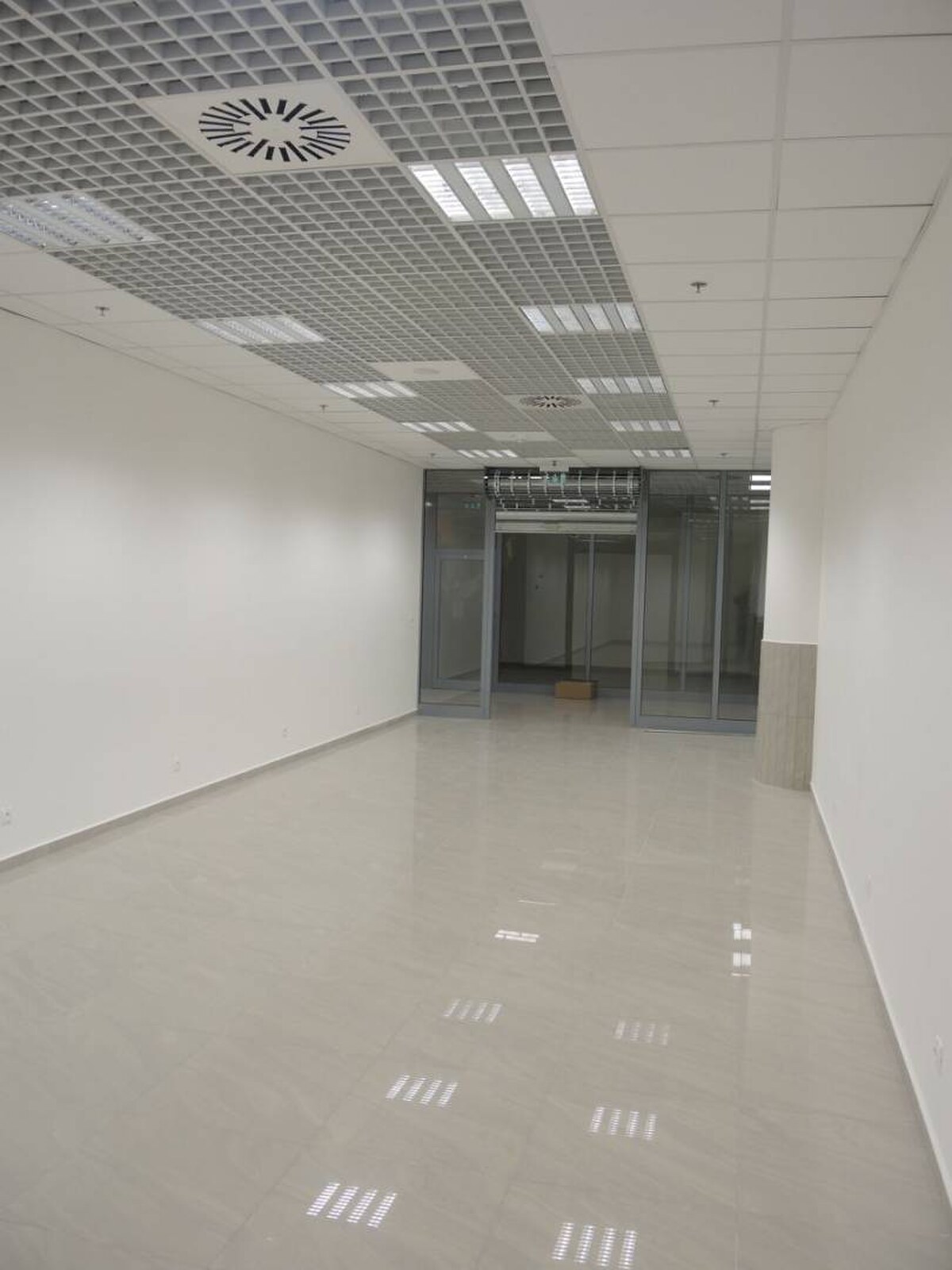 Obchodné priestory v centre Trnavy — foto 7