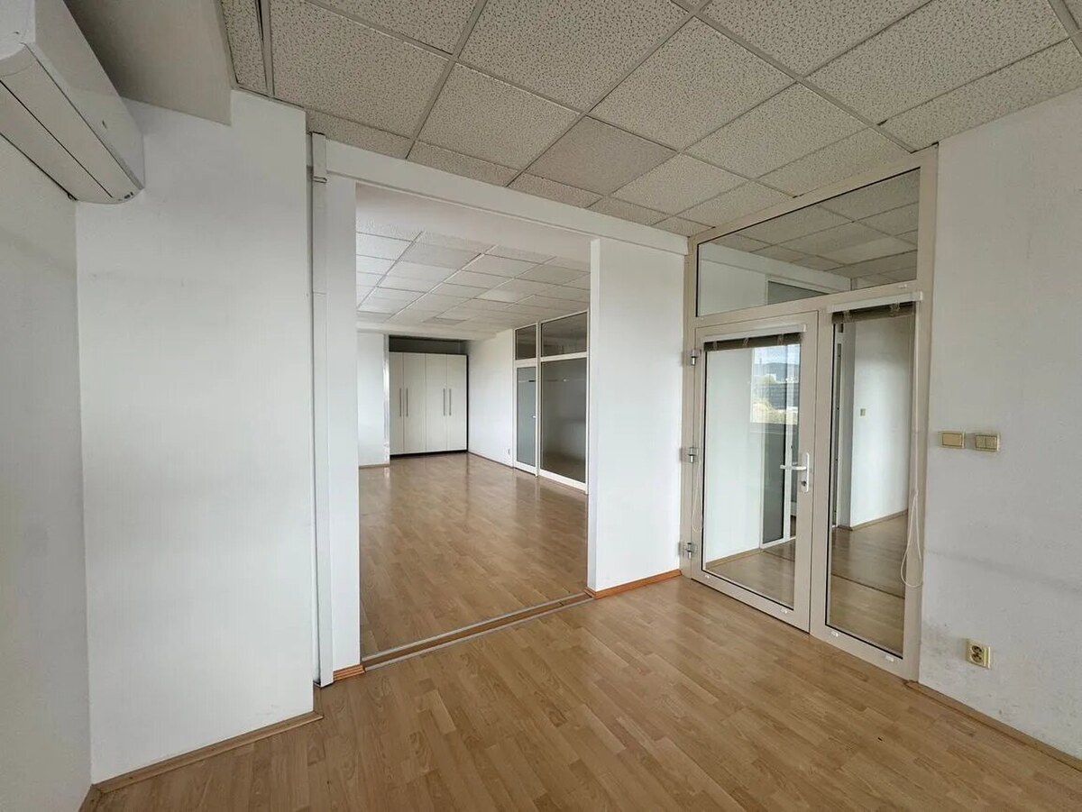 Kancelársky celok 113m2, Drieňová, Ružinov — foto 2