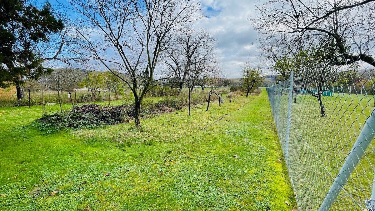 Na predaj rodinný dom Hradište - pozemok 2423 m2 — foto 8