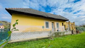 Na predaj rodinný dom Hradište - pozemok 2423 m2 — foto 1