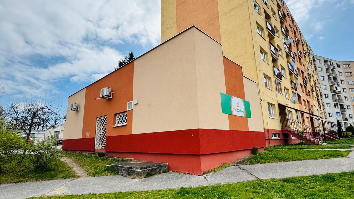 Na predaj predajňa v Partizánskom – sídlisko Šípok — foto 4