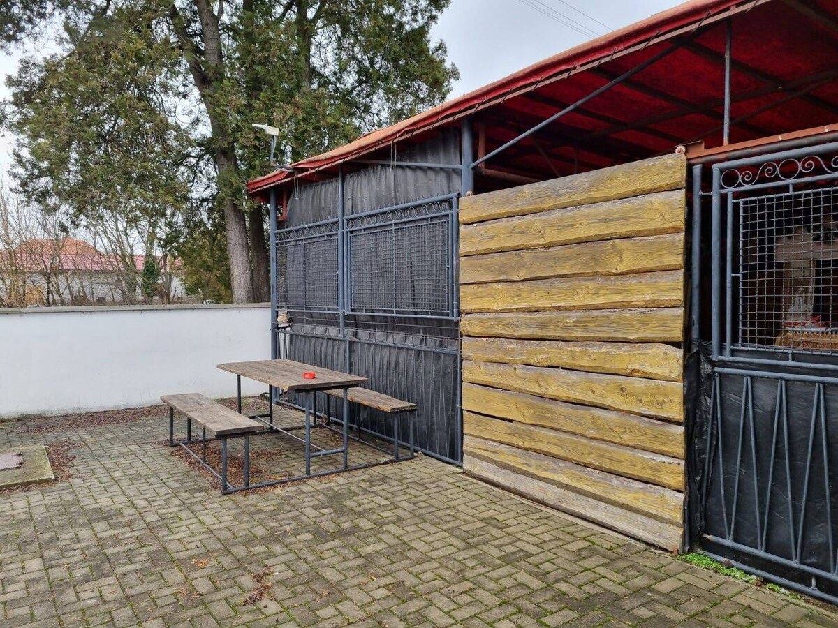 Obchodný priestor /bar, kaviareň, herňa.../ Komjatice — foto 2