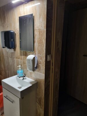 Obchodný priestor /bar, kaviareň, herňa.../ Komjatice — foto 7