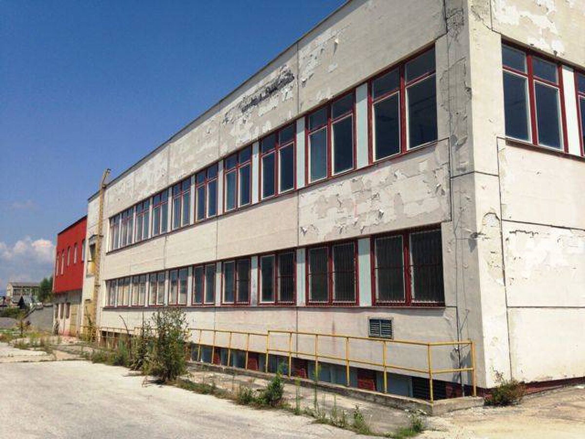 Na prenájom priemyselná budova v Bošanoch — foto 24