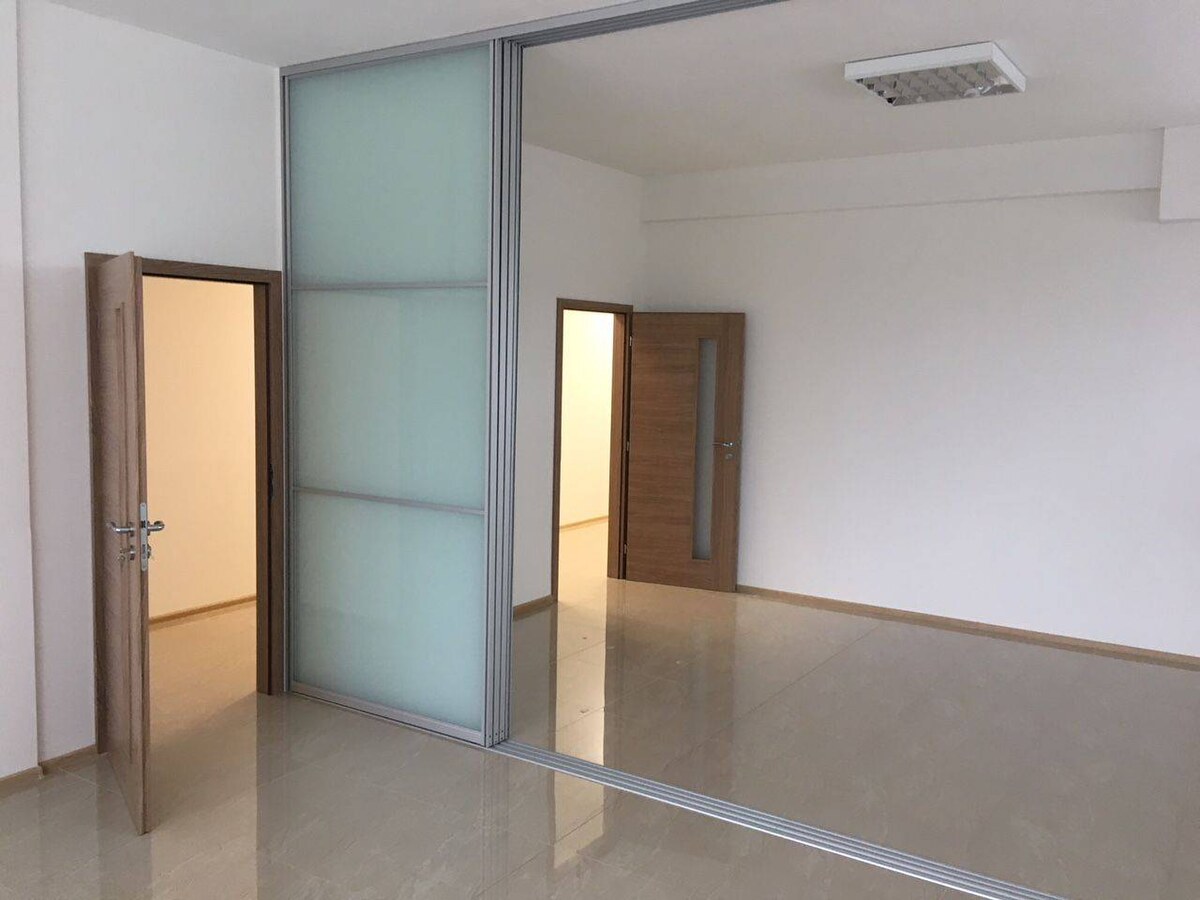 Prenájom kancelárií so skladom 248,45m2, Petržalka — foto 4