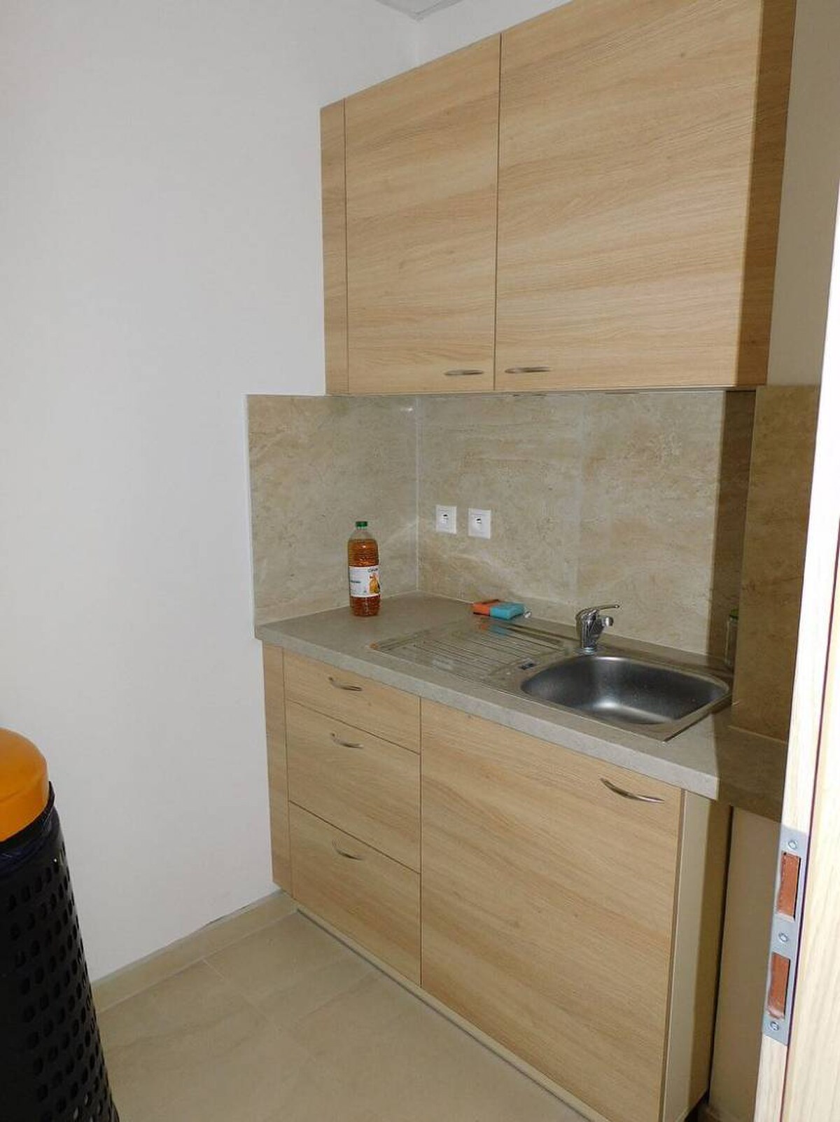 Na prenájom kancelárie od 13 do 18 m² v priemyselnej časti Trnavy — foto 3