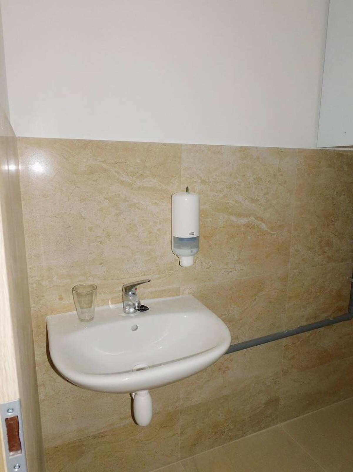 Na prenájom kancelárie od 13 do 18 m² v priemyselnej časti Trnavy — foto 6