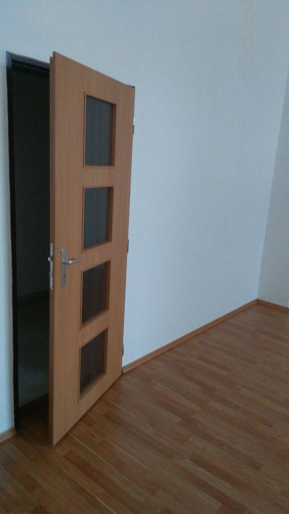 Prenájom lacných kancelárskych priestorov v Petržalke. — foto 5