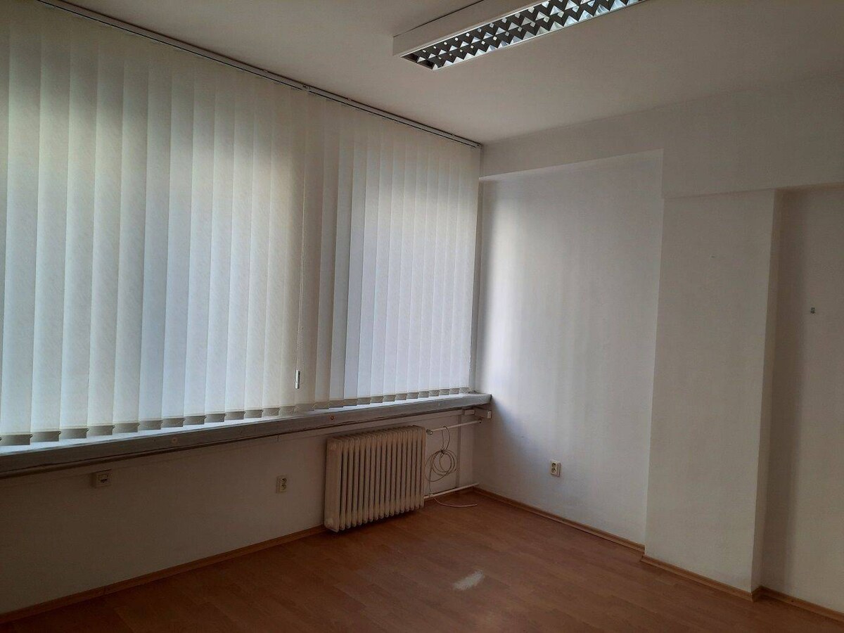 Prenájom kancelárií 21 m2 v centre Trnavy — foto 2