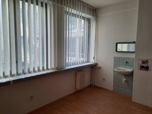 Prenájom kancelárií 21 m2 v centre Trnavy — foto 3