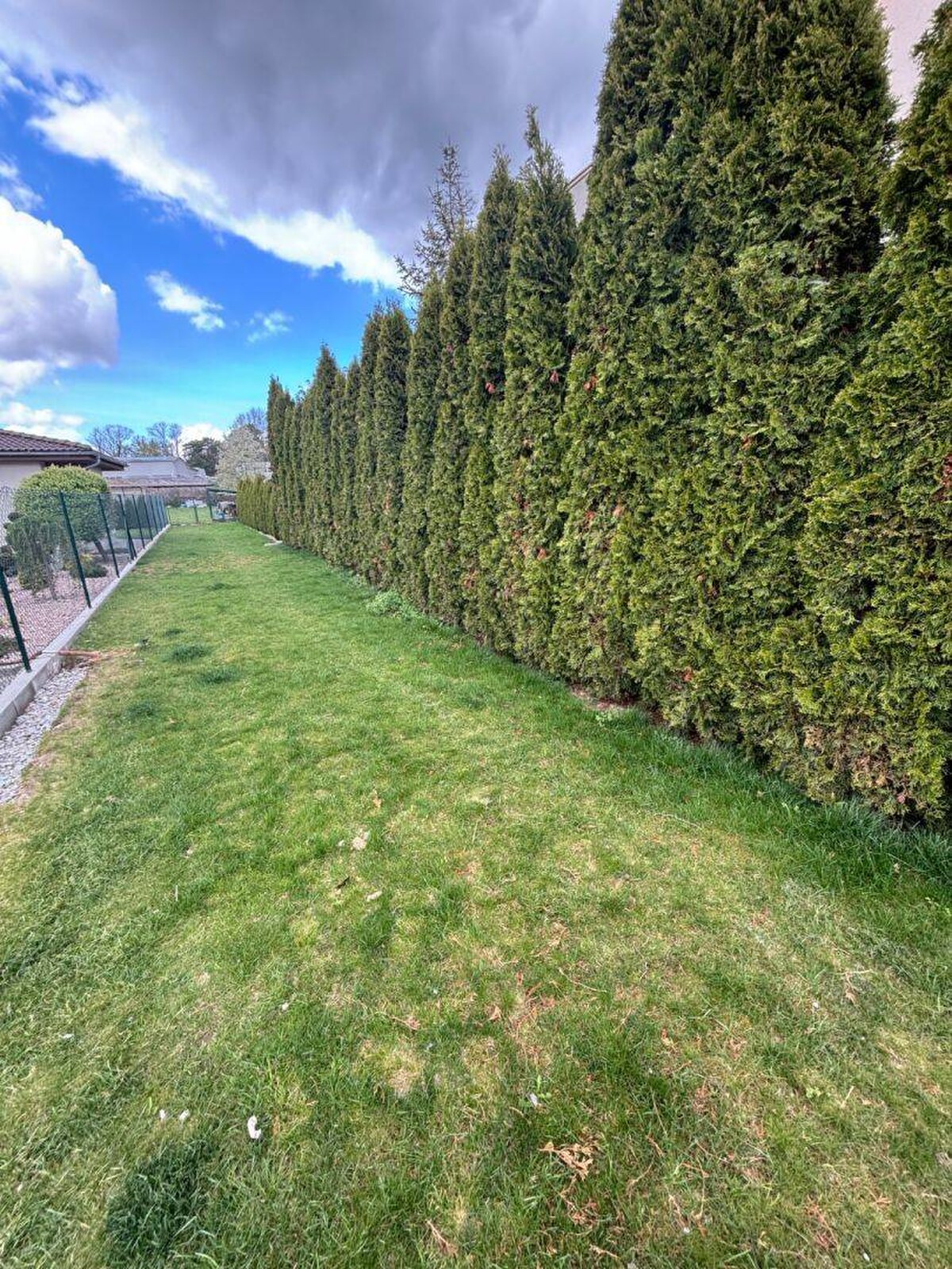 Stavebný pozemok Topoľčany / aj na dva domy — foto 2