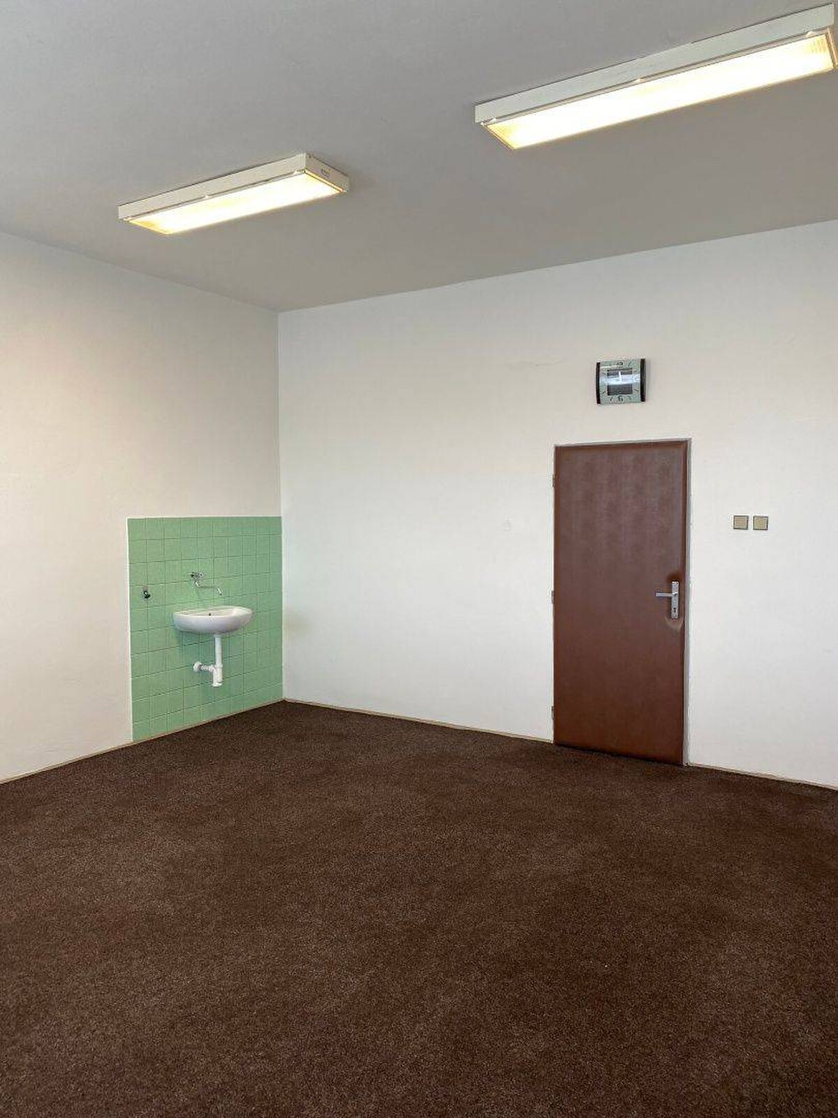 Prenájom kancelárskych priestorov do 600 m2 v Senici — foto 2
