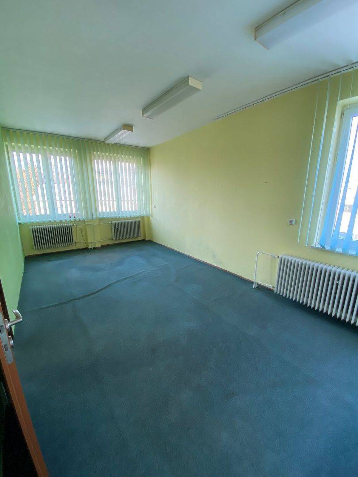 Prenájom kancelárskych priestorov do 600 m2 v Senici — foto 5