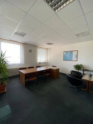 Prenájom kancelárskych priestorov do 600 m2 v Senici — foto 1