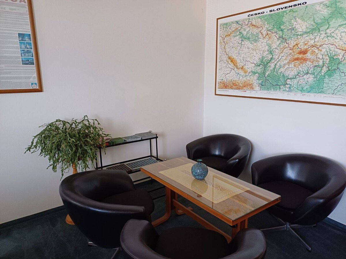 Predaj administratívnej budovy 878 m2 v Senici — foto 3