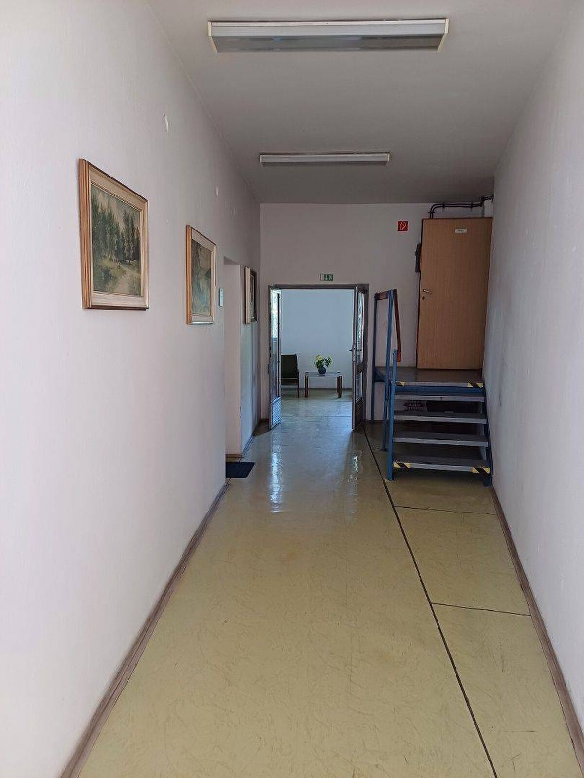 Predaj administratívnej budovy 878 m2 v Senici — foto 4