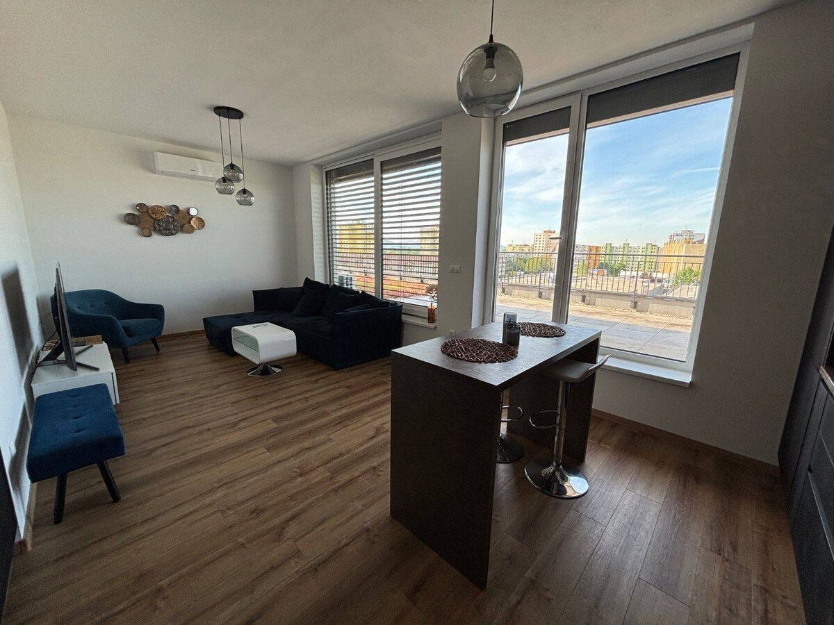 3 izbový byt s 100 m2 terasou Topoľčany — foto 3