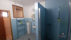 Podnikanie - bývanie - 2x dom Topoľčany — foto 36