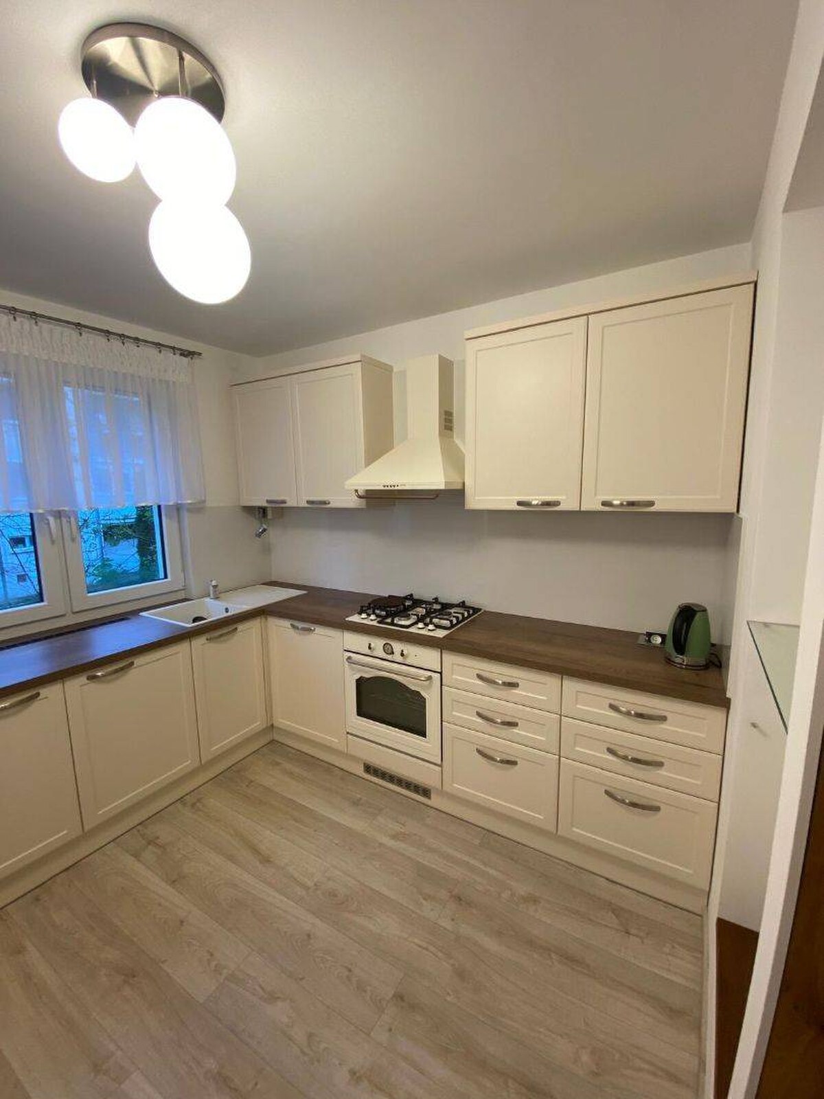Nadštandardný 3 izbový byt v Piešťanoch — foto 10