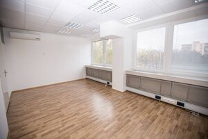 Kancelária 25m2 Drieňová 34, Ružinov — foto 1