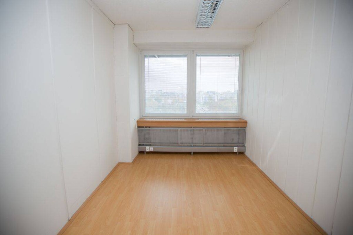 Prenájom kancelária 12,5m2 - Drieňová ulica, Ružinov