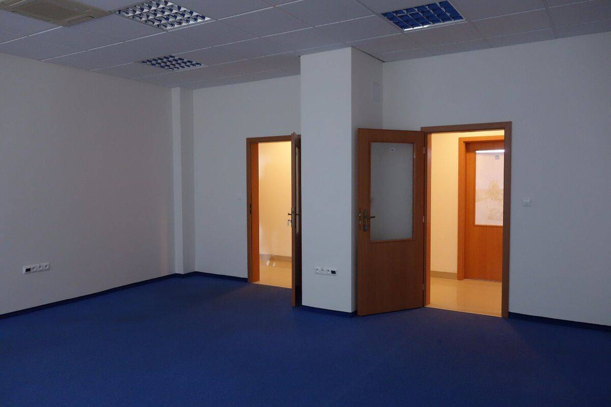 Malé kancelárie, 14m2, výborná poloha, Ružinov, Hraničná — foto 4