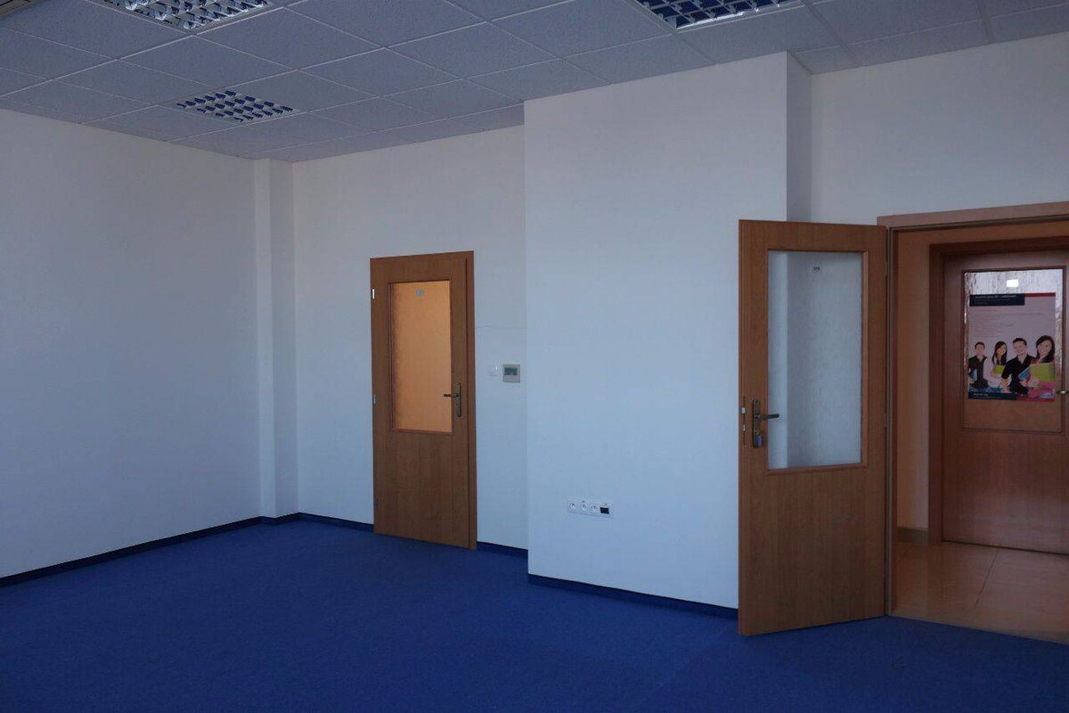 Dvojkancelária, cca 53 m2, výhodná poloha, Bratislava-Ružinov, Hraničn — foto 7