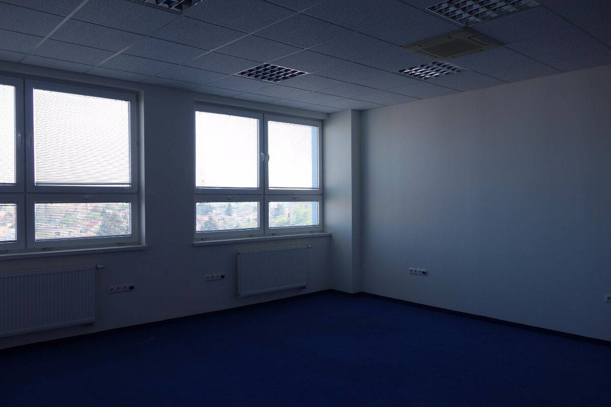 Dvojkancelária, cca 53 m2, výhodná poloha, Bratislava-Ružinov, Hraničn — foto 8