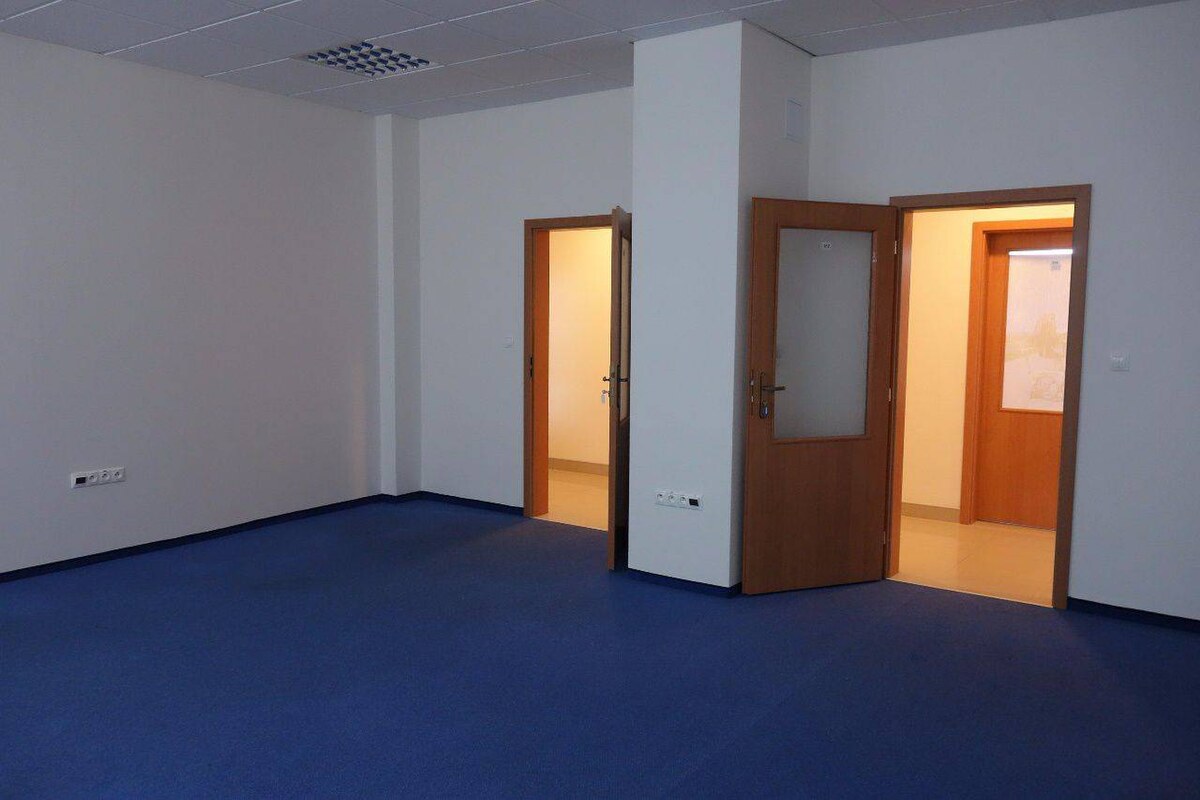 Kancelárske celky aj samostatné kancelárie, 30m2, 40m2, vlastné zázemi — foto 7