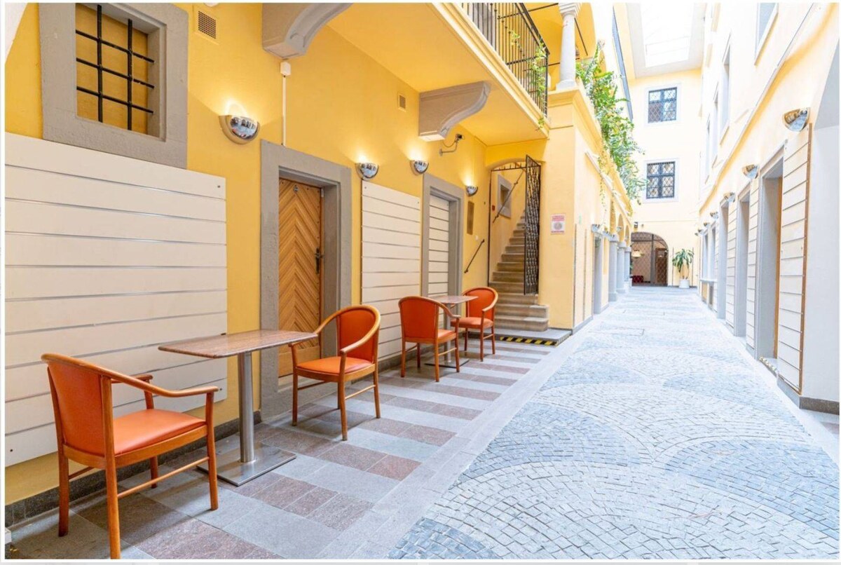 Kancelárske priestory 42m2, pešia zóna, Staré Mesto — foto 5