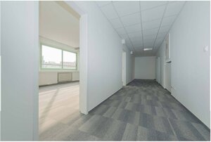 Prenájom administratívnych priestorov 200m2 na Nám. SNP — foto 4
