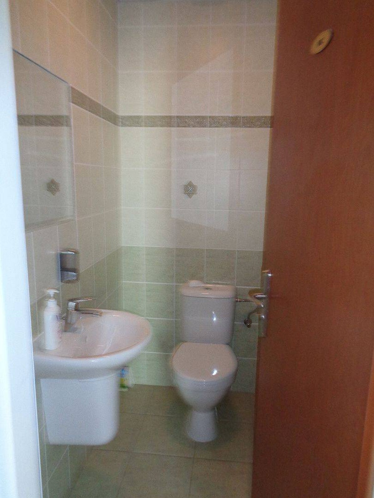 Kancelárske priestory 75m2, 150m2, parkovanie, P. Biskupice — foto 10