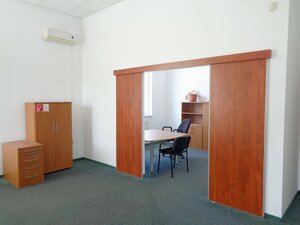 Kancelárske priestory 75m2, 150m2, parkovanie, P. Biskupice — foto 6