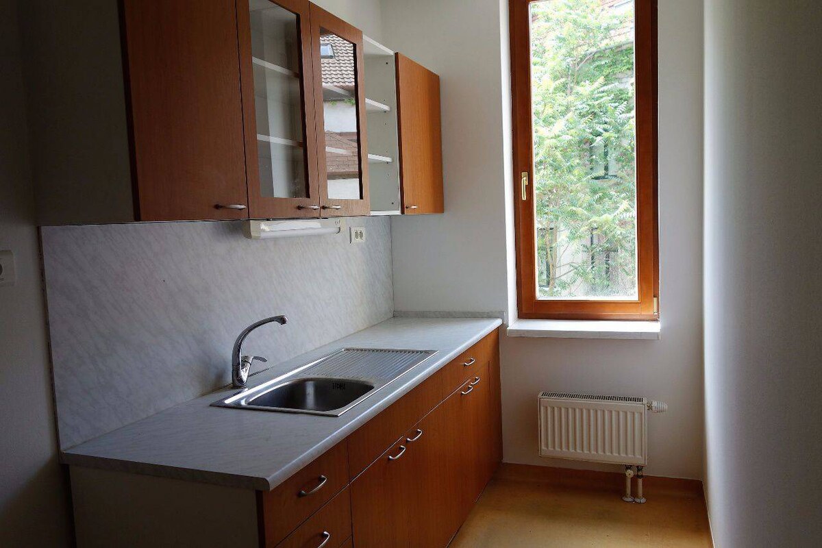 Administratívny celok 181m2, Nové Mesto, Kukuričná ul., parkovanie — foto 12