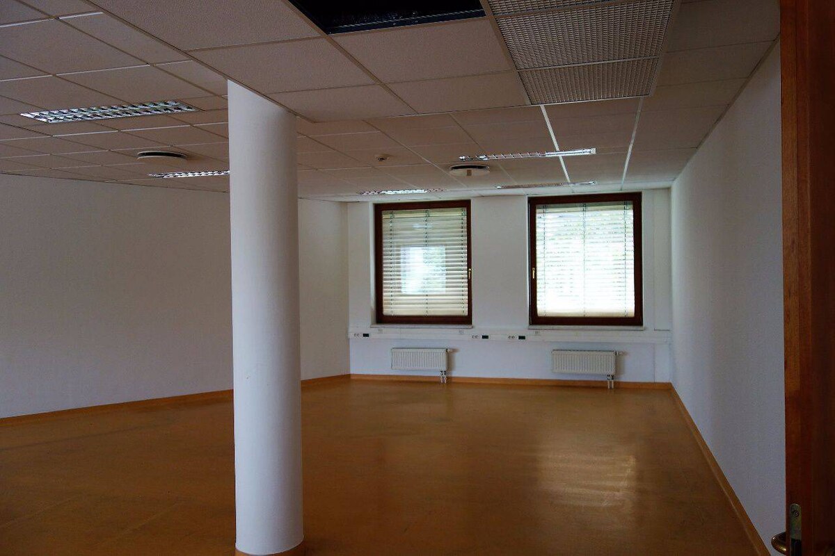 Administratívny celok 181m2, Nové Mesto, Kukuričná ul., parkovanie — foto 14