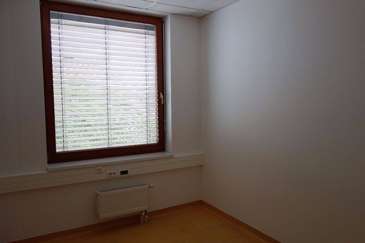 Administratívny celok 181m2, Nové Mesto, Kukuričná ul., parkovanie — foto 16