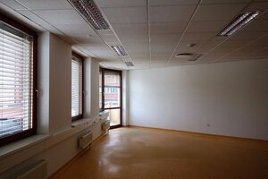 Administratívny celok 181m2, Nové Mesto, Kukuričná ul., parkovanie — foto 1