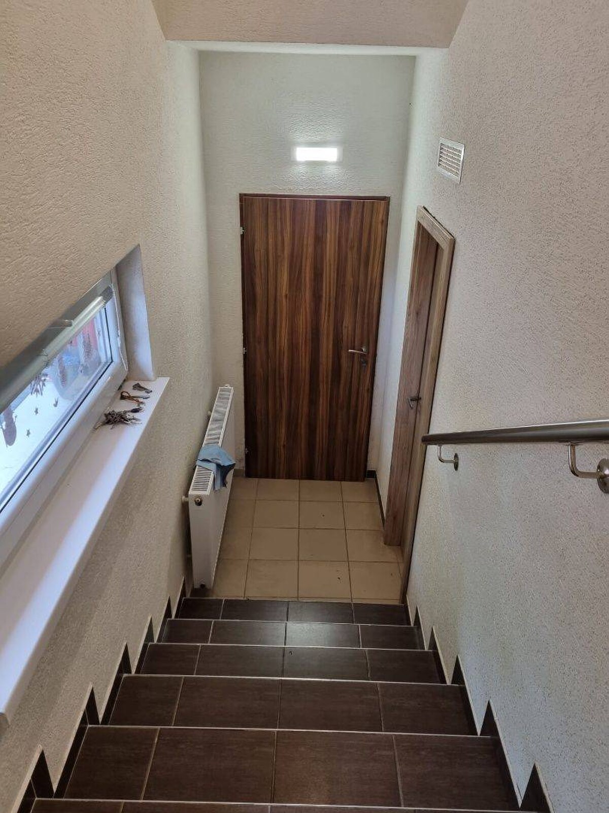 Investičná budova /dom/ v Komjaticiach — foto 10