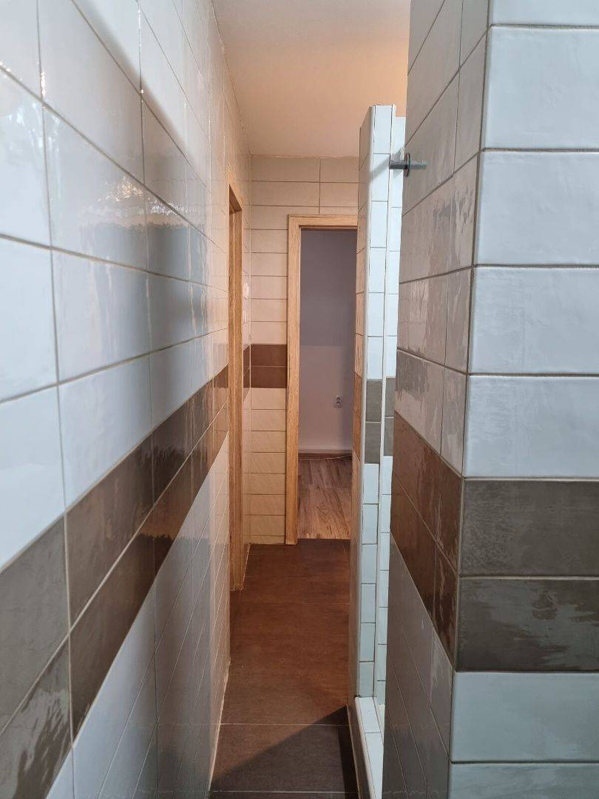 Investičná budova /dom/ v Komjaticiach — foto 12