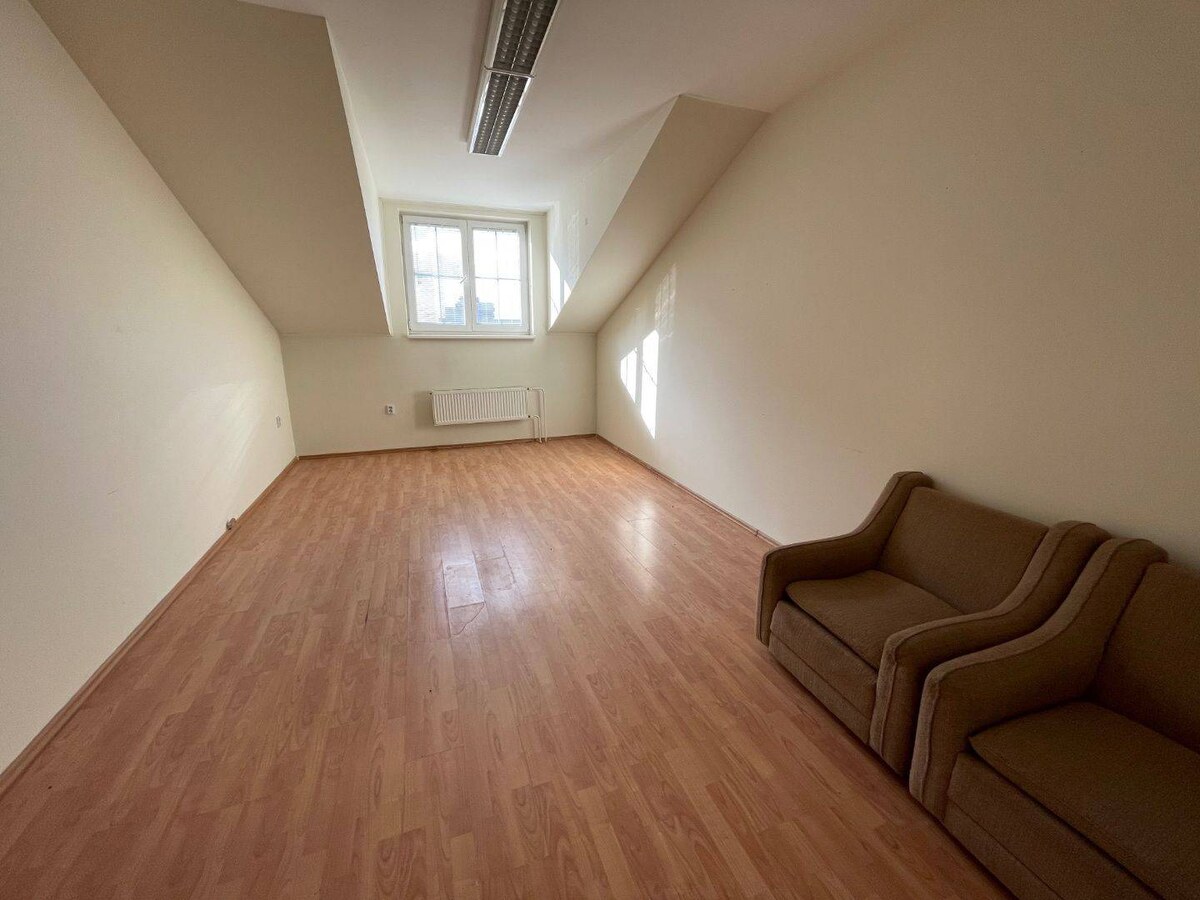 Kancelárie Topoľčany / PRENÁJOM námestie — foto 6