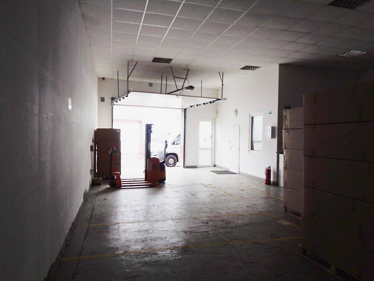 Na prenájom dva 200 m² skladové priestory v priemyselnej časti Trnavy — foto 5