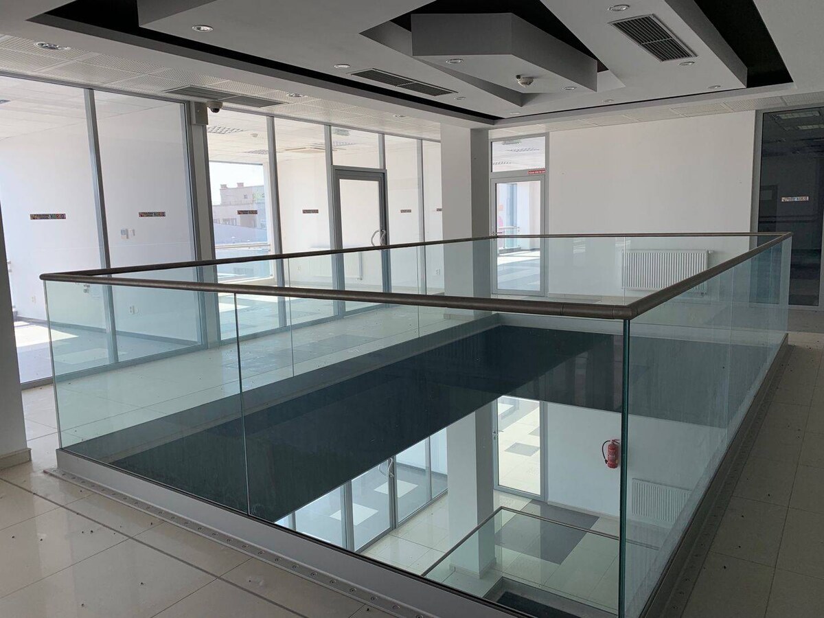 Obchodné priestor na PRENAJOM CENTRUM Topoľčany — foto 2