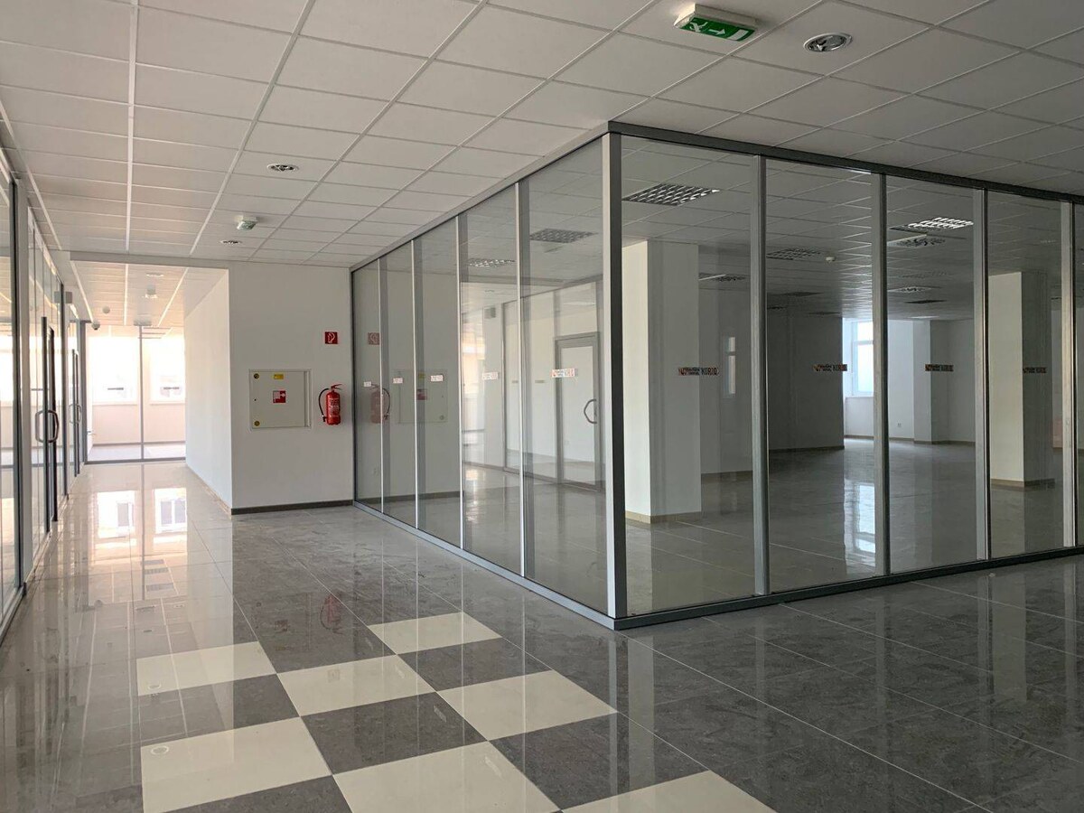 Obchodné priestor na PRENAJOM CENTRUM Topoľčany — foto 3