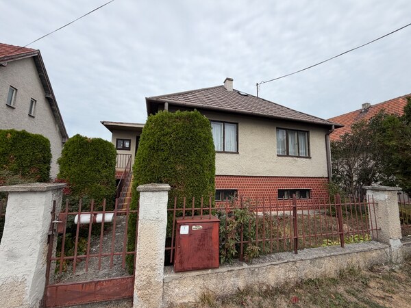 Zachovalý Rodinný dom Žabokreky nad Nitrou