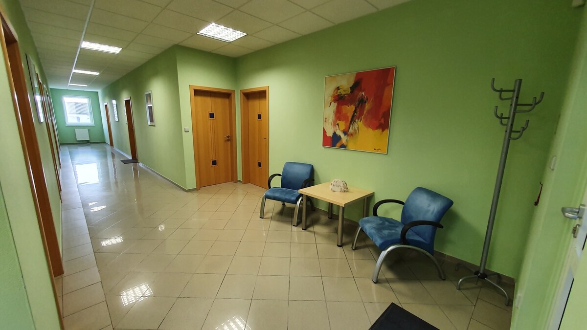 Kancelária 15,63m2, Hradská ul., Vrakuňa — foto 4