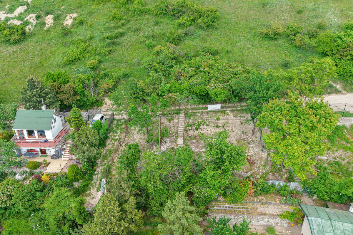 DEVÍN, záhrada 210 m2 s neopakovateľným VÝHĽADOM na HRAD DEVÍN a DUNAJ — foto 10
