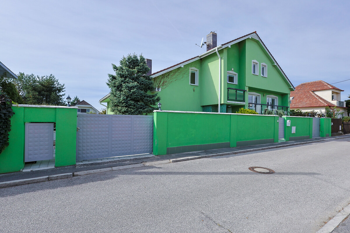 IVANKA PRI DUNAJI – veľkorysý 8-i dom, 300+ m², pozemok 890 m² — foto 29